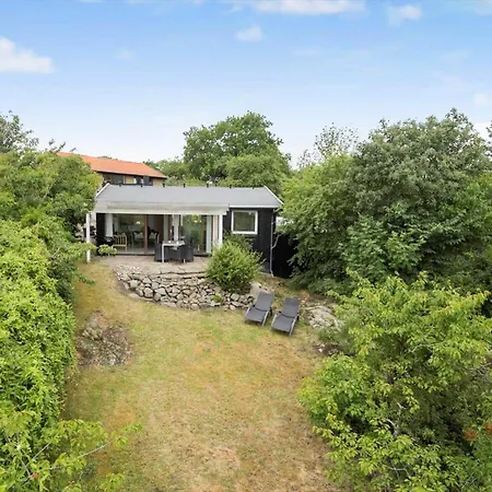 5508-gudhjem-duebakken-5 * Gudhjem